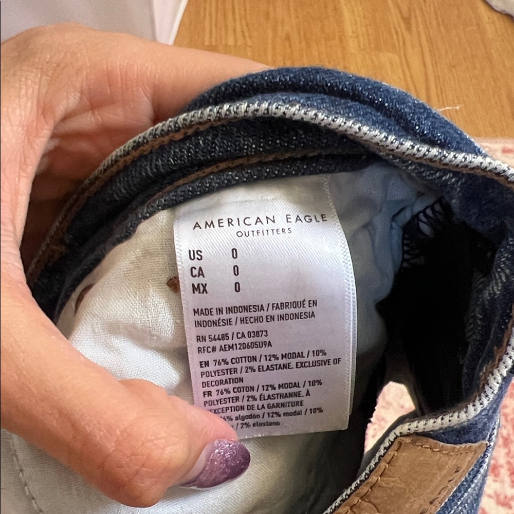 American Eagle Outfitters Distressed Dark Blue Denim Mom Shorts - Picture 3 of 4